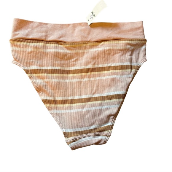 Aerie Seamless Crossover High Waisted Mom Underwear- Stripped - Picture 2 of 5